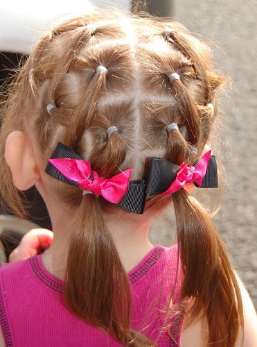 Cortes de cabello-Peinados para ninas con accesorios